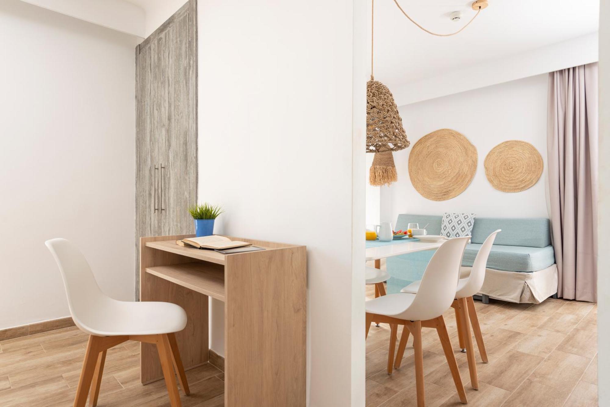 Real Club Apartment